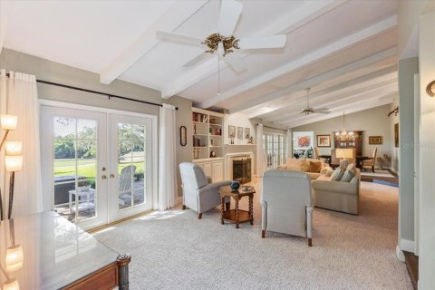 House in Orlando, Florida 4 bedrooms, 285.21 sq.m. № 1649287 - photo 7