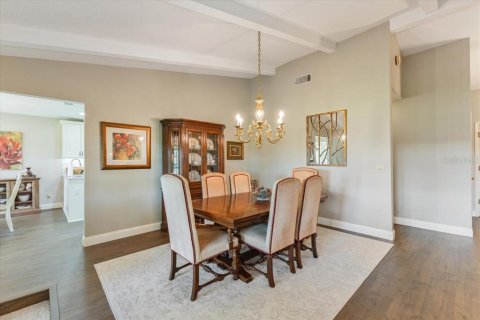 House in Orlando, Florida 4 bedrooms, 285.21 sq.m. № 1649287 - photo 10