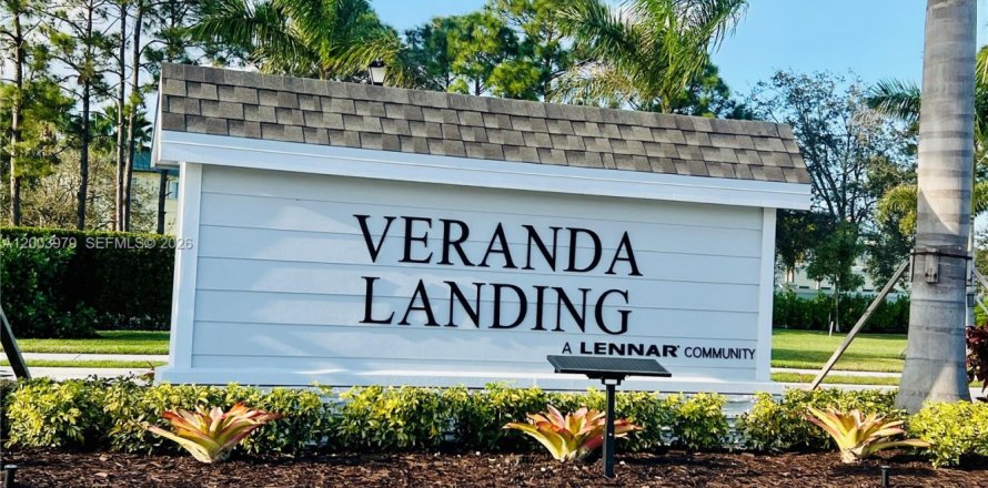 Townhouse in Port St. Lucie, Florida 3 bedrooms, 151.62 sq.m. № 2068369