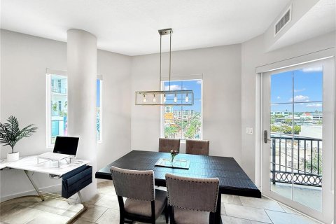 Condominio en venta en Sarasota, Florida, 2 dormitorios, 95.5 m2 № 1831353 - foto 8