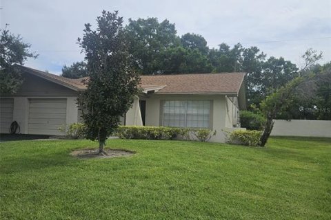 Casa en alquiler en Dunedin, Florida, 2 dormitorios, 134.06 m2 № 1909342 - foto 1