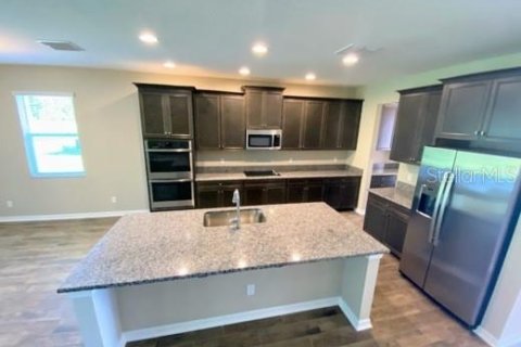 Villa ou maison à louer à Tampa, Floride: 5 chambres, 353.03 m2 № 1884319 - photo 4