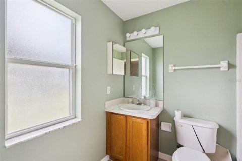 House in Edgewater, Florida 3 bedrooms, 124.49 sq.m. № 2198252 - photo 21