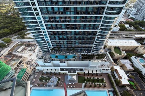 Снять в аренду кондоминиум в Майами, Флорида 1 спальня, 52.95м2, № 1941353 - фото 17