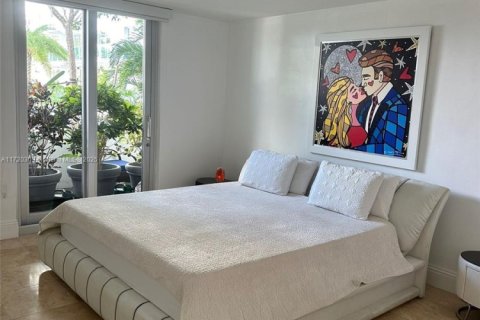 Condominio en venta en Miami Beach, Florida, 1 dormitorio, 89.37 m2 № 2035223 - foto 11