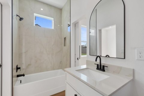 Casa en venta en Palm Bay, Florida, 4 dormitorios, 199.18 m2 № 2094085 - foto 9