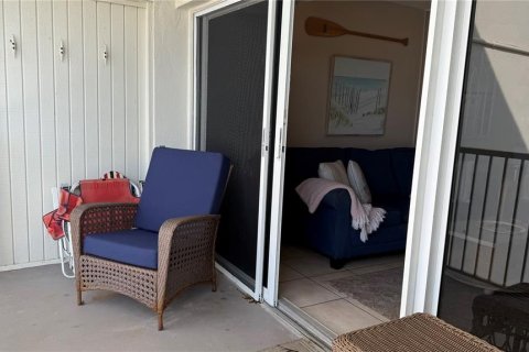 Condo in New Smyrna Beach, Florida, 2 bedrooms  № 1828427 - photo 12