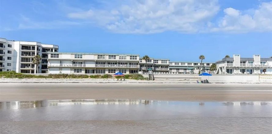 Condo in New Smyrna Beach, Florida, 2 bedrooms  № 1828427