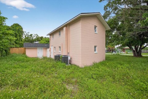 Dúplex en venta en Saint Petersburg, Florida, 2 dormitorios, 77.85 m2 № 1911691 - foto 8