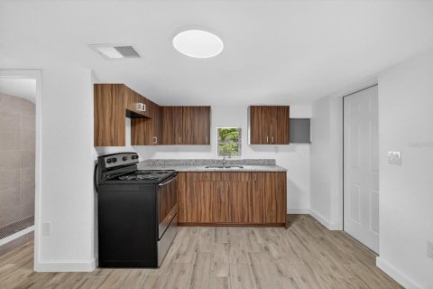 Dúplex en venta en Saint Petersburg, Florida, 2 dormitorios, 77.85 m2 № 1911691 - foto 26