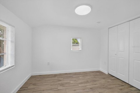 Dúplex en venta en Saint Petersburg, Florida, 2 dormitorios, 77.85 m2 № 1911691 - foto 28