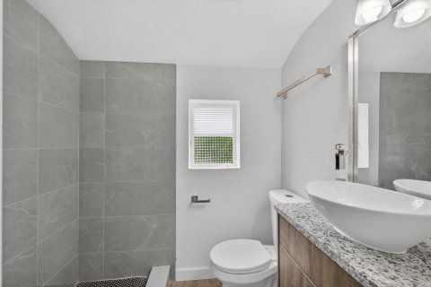 Dúplex en venta en Saint Petersburg, Florida, 2 dormitorios, 77.85 m2 № 1911691 - foto 24