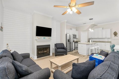 House in Panama City, Florida 3 bedrooms, 220.64 sq.m. № 1743446 - photo 4