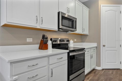 Casa en venta en Groveland, Florida, 4 dormitorios, 179.12 m2 № 2157515 - foto 7