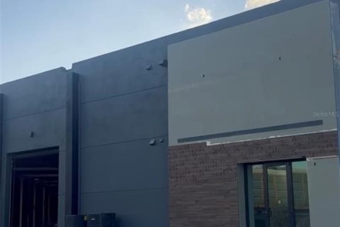 Immobilier commercial à louer à Ocala, Floride: 5057.97 m2 № 1622732 - photo 1