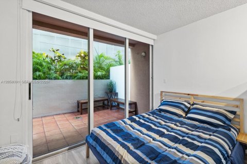Condo in Miami, Florida  № 2309149 - photo 7