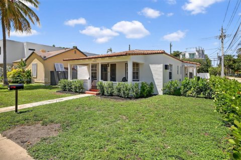 Immobilier commercial à vendre à Fort Lauderdale, Floride: 193.7 m2 № 1939096 - photo 9