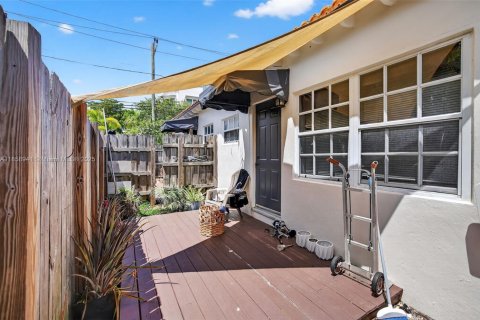 Immobilier commercial à vendre à Fort Lauderdale, Floride: 193.7 m2 № 1939096 - photo 23