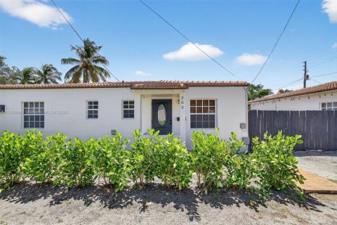 Immobilier commercial à vendre à Fort Lauderdale, Floride: 193.7 m2 № 1939096 - photo 11