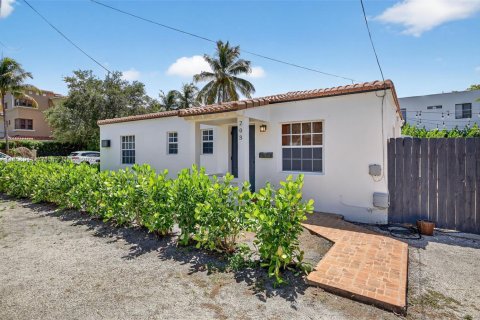Immobilier commercial à vendre à Fort Lauderdale, Floride: 193.7 m2 № 1939096 - photo 12
