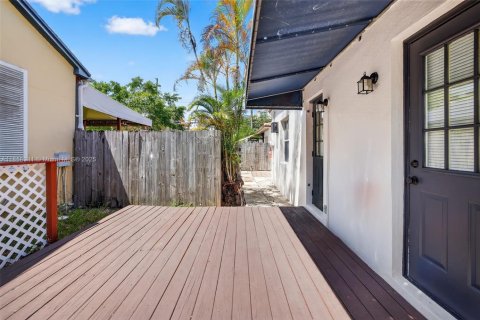 Immobilier commercial à vendre à Fort Lauderdale, Floride: 193.7 m2 № 1939096 - photo 20