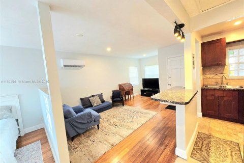 Immobilier commercial à vendre à Fort Lauderdale, Floride: 193.7 m2 № 1939096 - photo 28