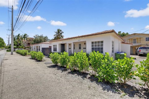 Immobilier commercial à vendre à Fort Lauderdale, Floride: 193.7 m2 № 1939096 - photo 16