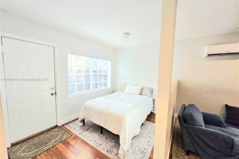 Immobilier commercial à vendre à Fort Lauderdale, Floride: 193.7 m2 № 1939096 - photo 27