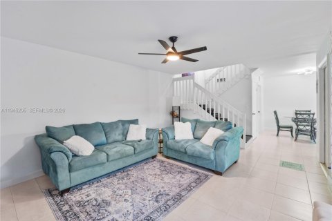 Adosado en venta en Davie, Florida, 3 dormitorios, 153.66 m2 № 2002235 - foto 7