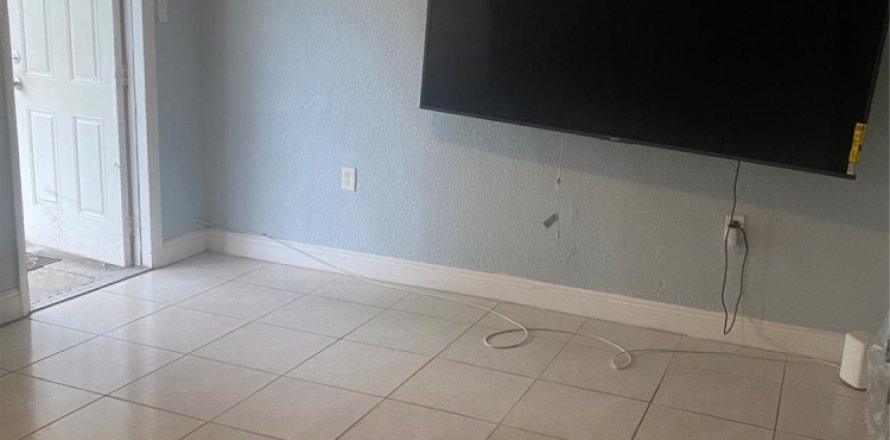 Casa en Hollywood, Florida 2 dormitorios, 86.4 m2 № 913442