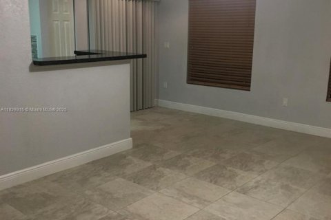 Copropriété à vendre à Miami, Floride: 1 chambre, 60.48 m2 № 1804357 - photo 7