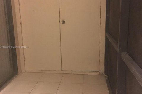 Copropriété à vendre à Miami, Floride: 1 chambre, 60.48 m2 № 1804357 - photo 18