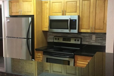 Copropriété à vendre à Miami, Floride: 1 chambre, 60.48 m2 № 1804357 - photo 12