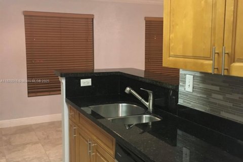 Copropriété à vendre à Miami, Floride: 1 chambre, 60.48 m2 № 1804357 - photo 10