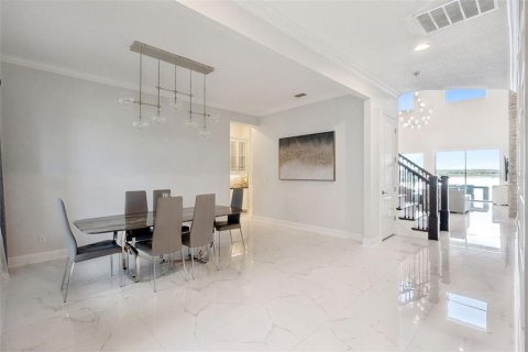 Villa ou maison à vendre à Winter Garden, Floride: 6 chambres, 475.2 m2 № 2312421 - photo 5