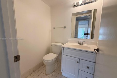 Condominio en venta en Pembroke Pines, Florida, 2 dormitorios, 88.63 m2 № 1887793 - foto 8
