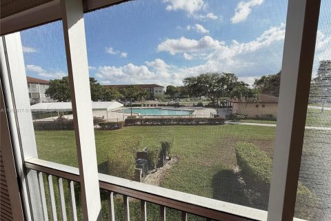 Condominio en venta en Pembroke Pines, Florida, 2 dormitorios, 88.63 m2 № 1887793 - foto 1