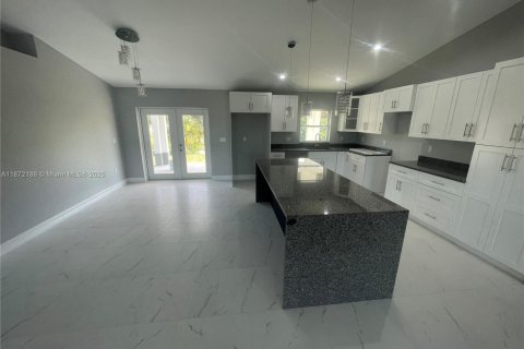 Villa ou maison à vendre à LaBelle, Floride: 3 chambres № 1979652 - photo 12