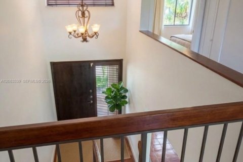 Touwnhouse à louer à Miami, Floride: 3 chambres, 152.36 m2 № 2363794 - photo 7