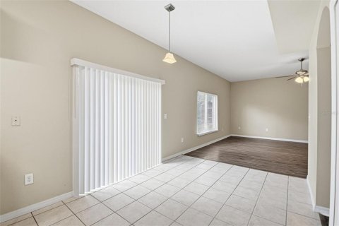 House in Riverview, Florida 3 bedrooms, 225.75 sq.m. № 2199295 - photo 18