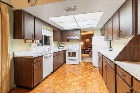 Villa ou maison à vendre à Lutz, Floride: 3 chambres, 163.97 m2 № 1809994 - photo 13
