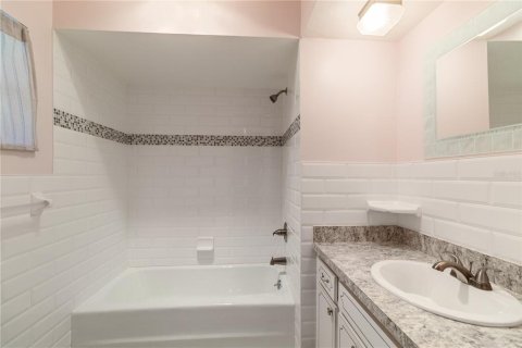 Villa ou maison à vendre à Lutz, Floride: 3 chambres, 163.97 m2 № 1809994 - photo 24