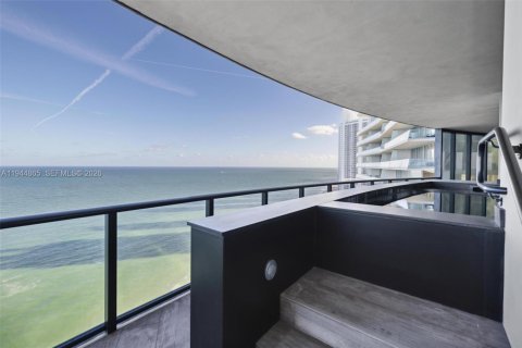 Снять в аренду кондоминиум в Санни-Айлс-Бич, Флорида 3 спальни, 294.59м2, № 2004774 - фото 18