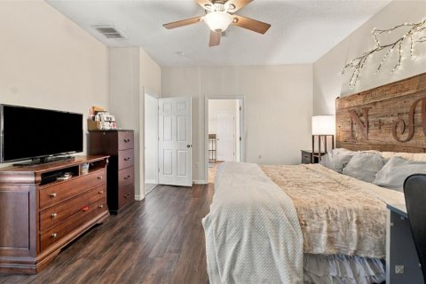 Casa en venta en Spring Hill, Florida, 4 dormitorios, 208.66 m2 № 2386320 - foto 17