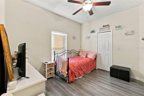 Casa en venta en Spring Hill, Florida, 4 dormitorios, 208.66 m2 № 2386320 - foto 24