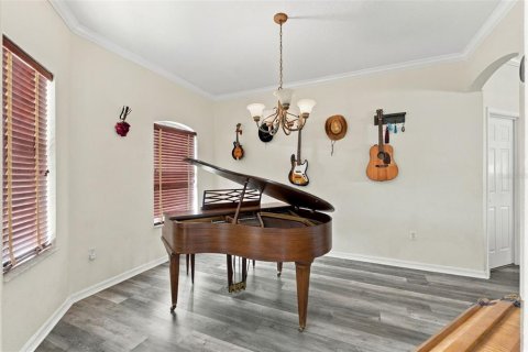 Casa en venta en Spring Hill, Florida, 4 dormitorios, 208.66 m2 № 2386320 - foto 3