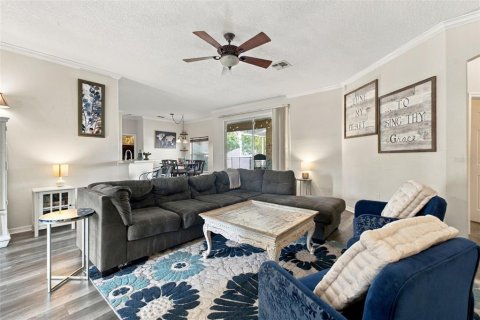 Casa en venta en Spring Hill, Florida, 4 dormitorios, 208.66 m2 № 2386320 - foto 8