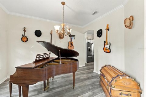 Casa en venta en Spring Hill, Florida, 4 dormitorios, 208.66 m2 № 2386320 - foto 5
