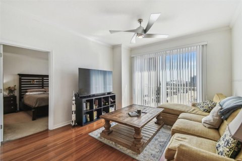 Condo in Tampa, Florida, 2 bedrooms  № 1732887 - photo 5