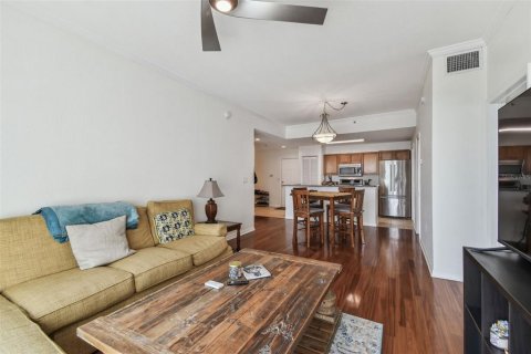 Condo in Tampa, Florida, 2 bedrooms  № 1732887 - photo 21